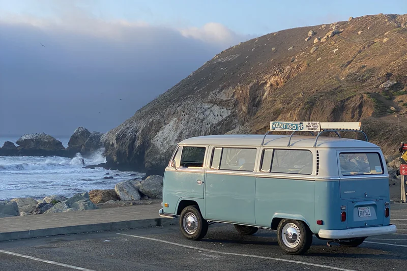 1971 Volkswagen Type 2 Bus 4