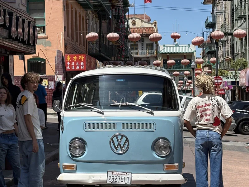 1971 Volkswagen Type 2 Bus 6