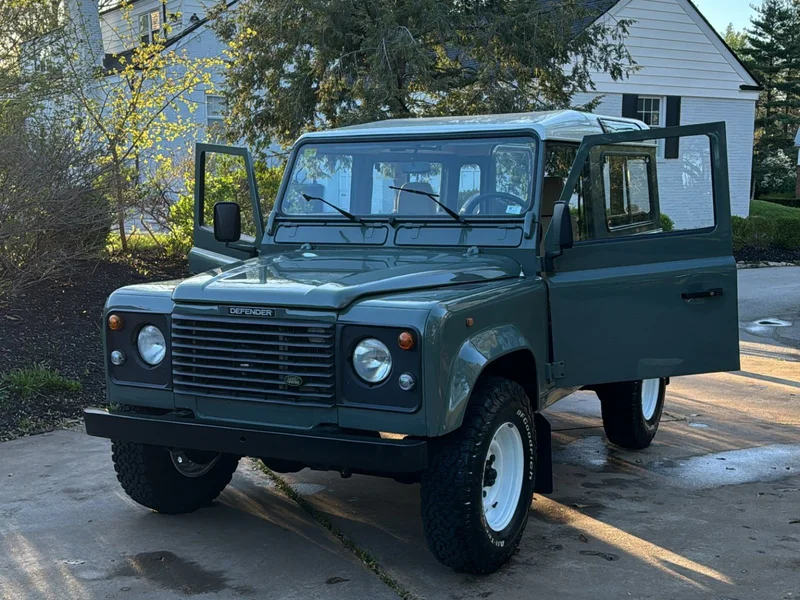 1996 Land Rover Defender 90 (Truck) 3
