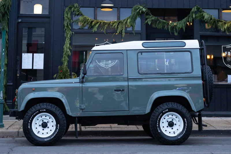 1996 Land Rover Defender 90 (Truck) 2