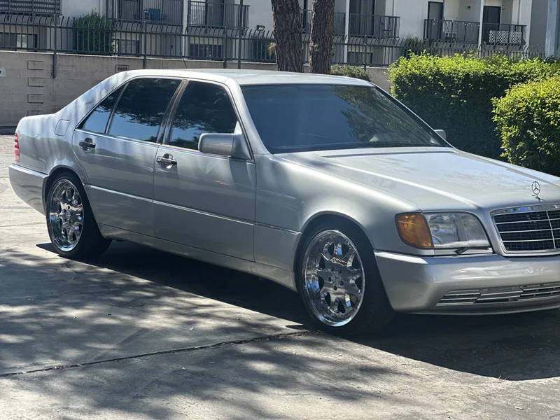 1992 Mercedes-Benz 500SEL 2