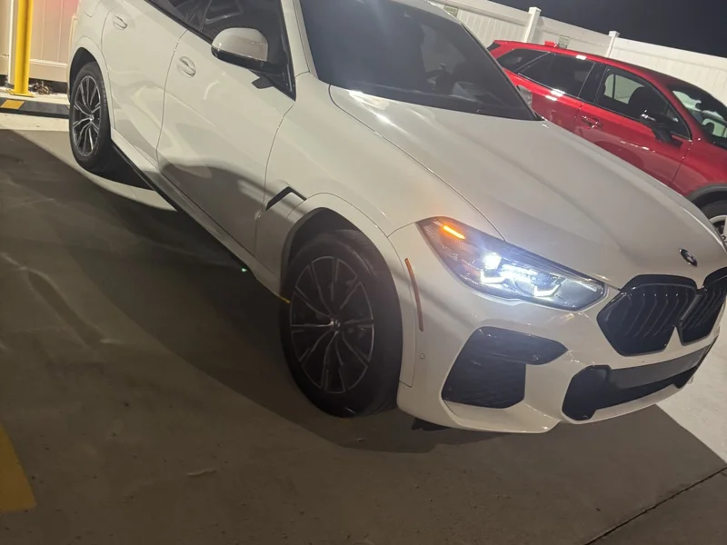 2022 BMW X6 40i 2