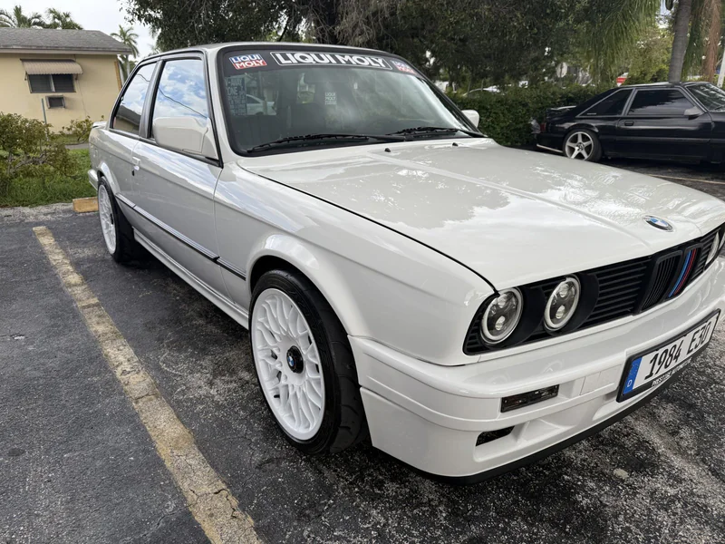1984 BMW 325e Base 3