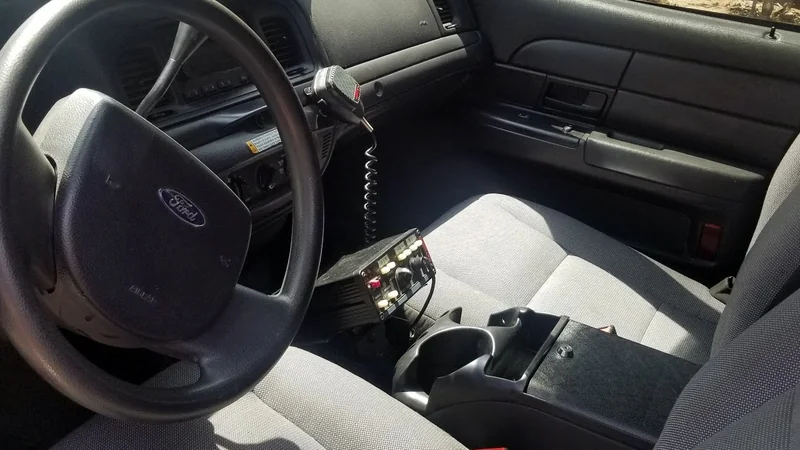 2011 Ford Crown Victoria 4