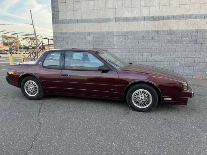 1989 Oldsmobile Toronado in Hempstead 3