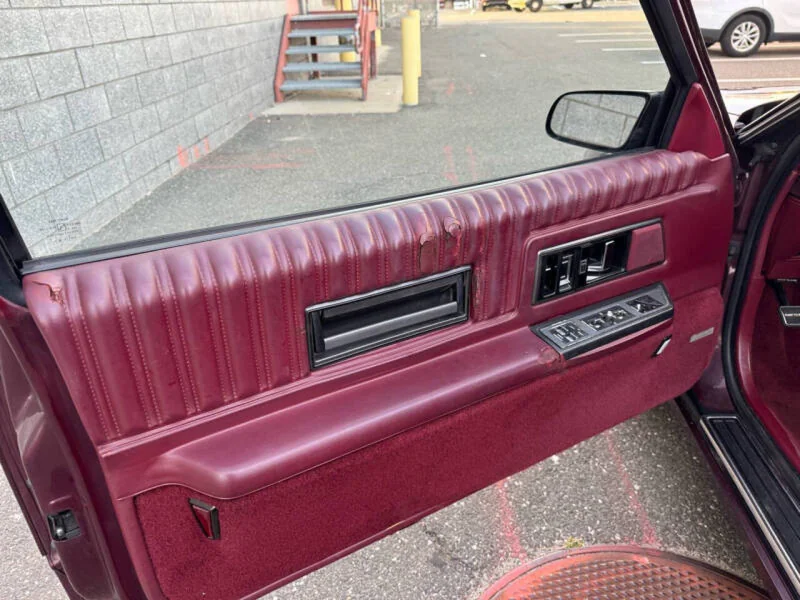 1989 Oldsmobile Toronado in Hempstead 15