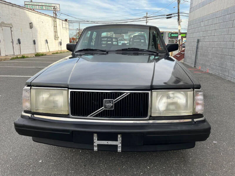 1993 Volvo 240 Base 5