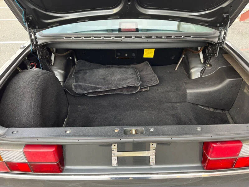 1993 Volvo 240 Base 14