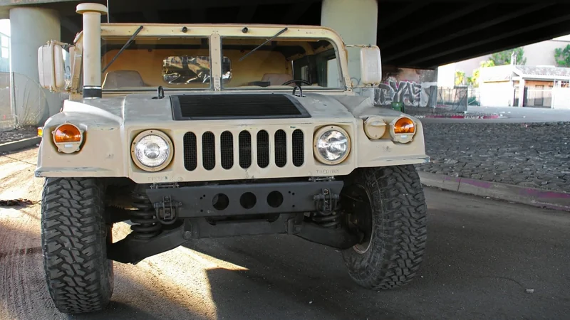 1987 AM General H1 HMMWV HUMVEE 18