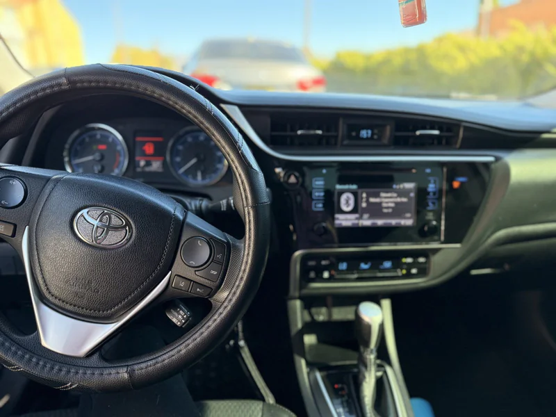 2019 Toyota Corolla LE 3