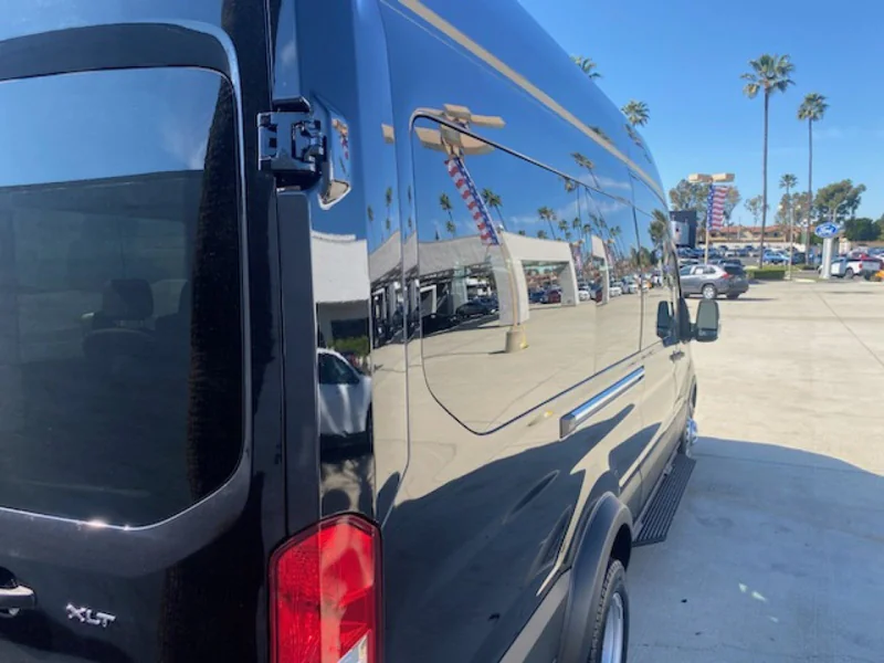 2023 Ford Transit Transit 350 Passenger Van XLT w/High Roof 3