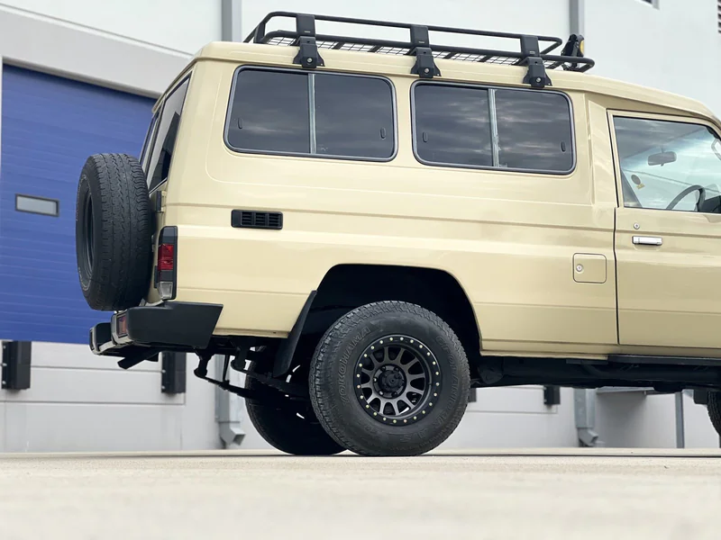 1997 Toyota Land Cruiser S/W 6
