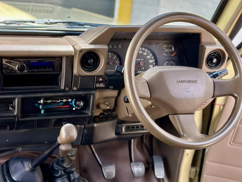 1997 Toyota Land Cruiser S/W 12