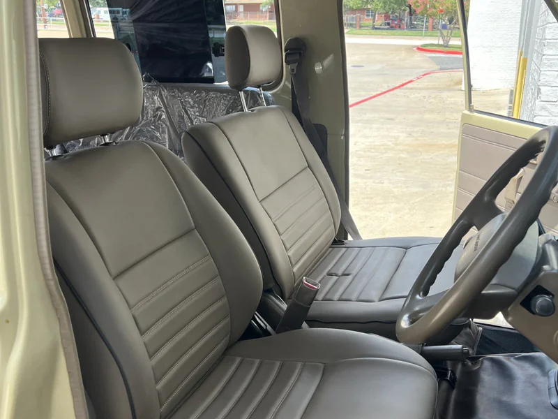 1997 Toyota Land Cruiser S/W 13