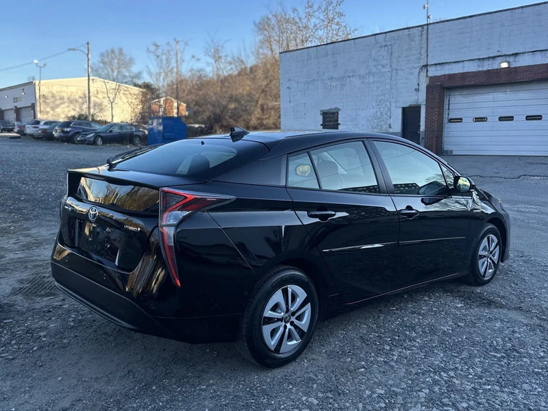 2017 Toyota Prius 3 3