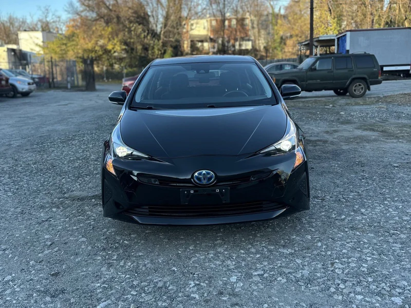 2017 Toyota Prius 3 4