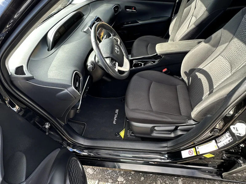 2017 Toyota Prius 3 7