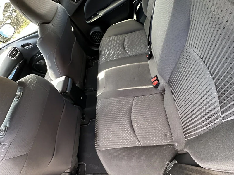 2017 Toyota Prius 3 9