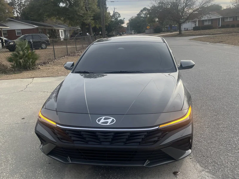 2026 Hyundai Elantra Se 2