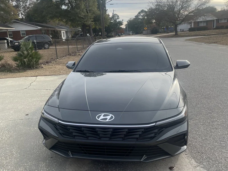 2026 Hyundai Elantra Se 3