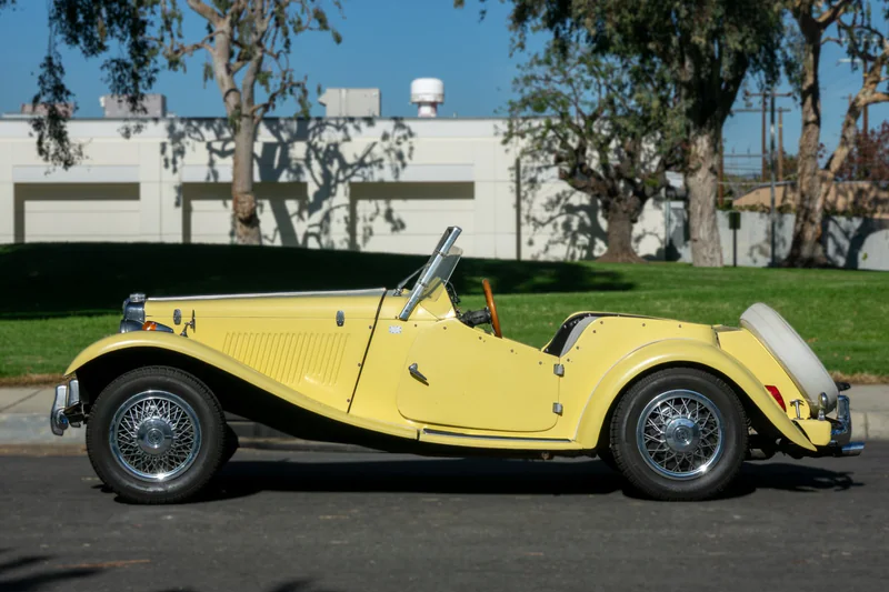 1969 MG TD Roadster Replica 3