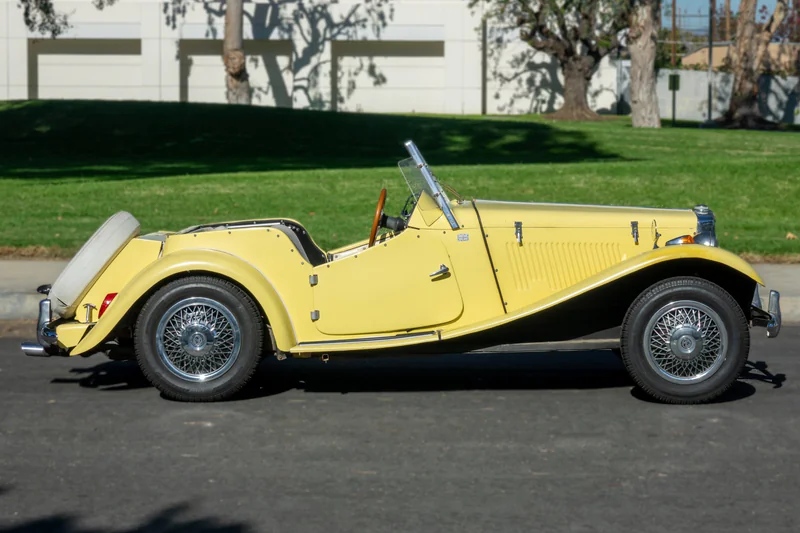 1969 MG TD Roadster Replica 4