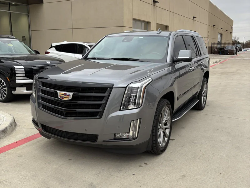 2020 Cadillac Escalade Luxury 3