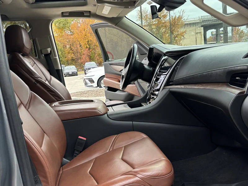2020 Cadillac Escalade Luxury 7
