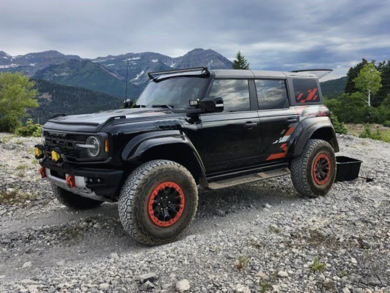 2024 Ford Bronco Raptor Code Orange 3