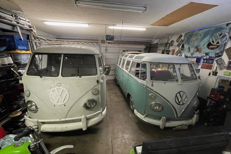 1963 Volkswagen Transporter 23 Window 3