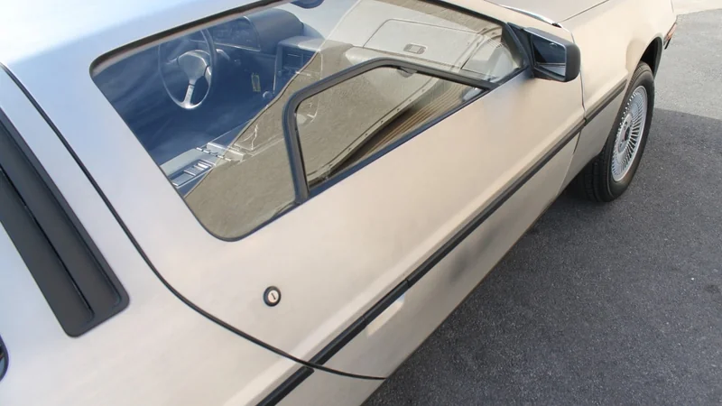 1982 DeLorean DMC-12 17