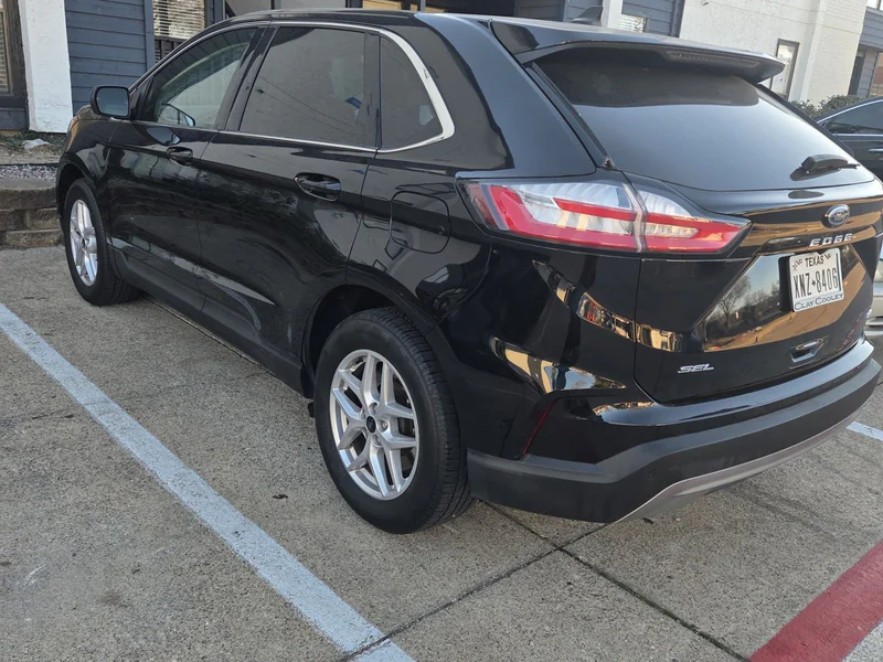 2023 Ford Edge 2