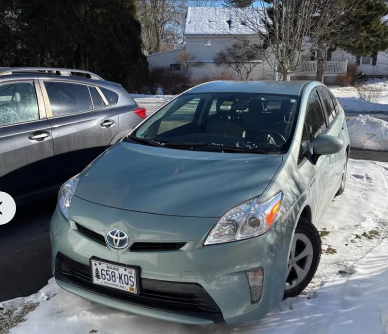 2015 Toyota Prius Base 3