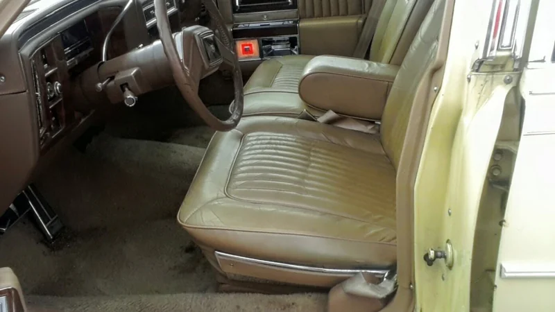 1987 Cadillac Brougham 5