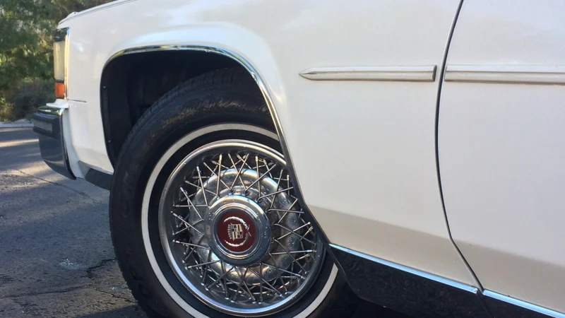 1989 Cadillac Brougham 4