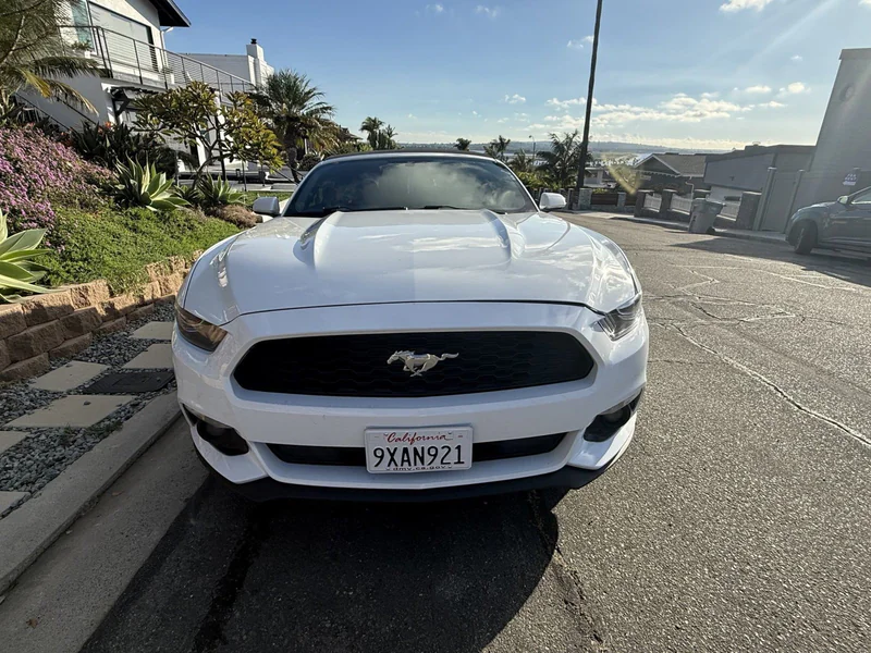 2015 Ford Mustang Base 4