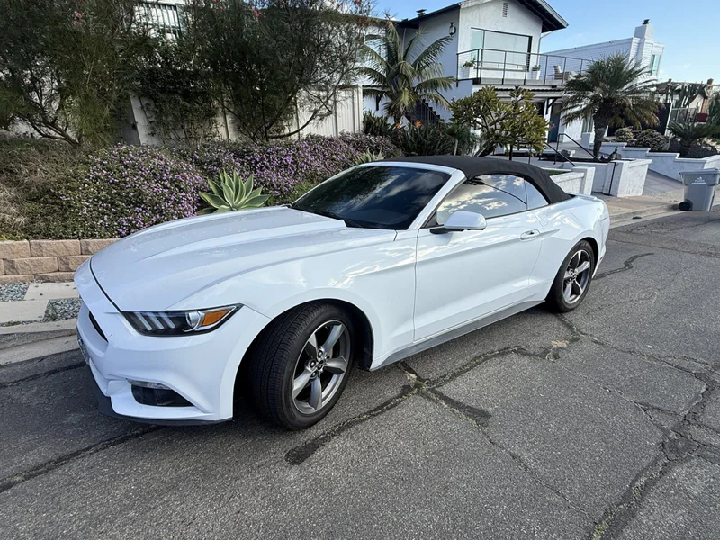 2015 Ford Mustang Base 9