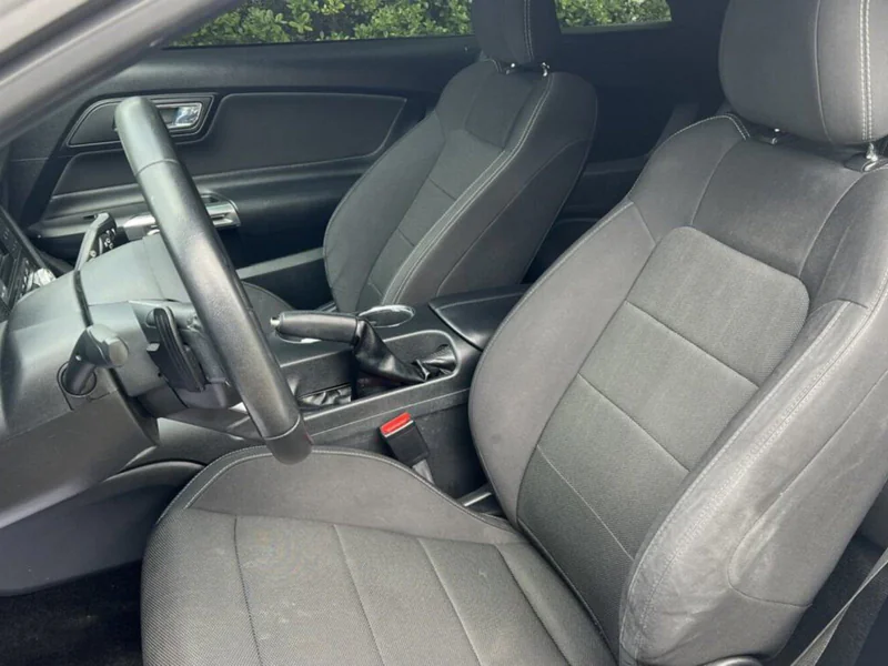2015 Ford Mustang Base 12