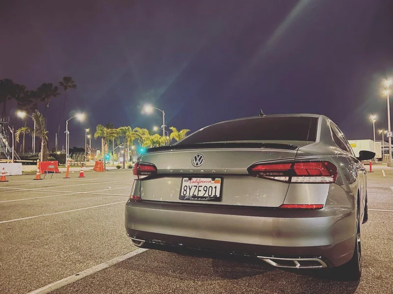 2022 Volkswagen Passat 2.0T R-line 2