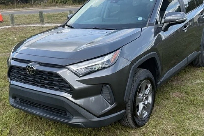 2022 Toyota RAV4 in Riverview 3