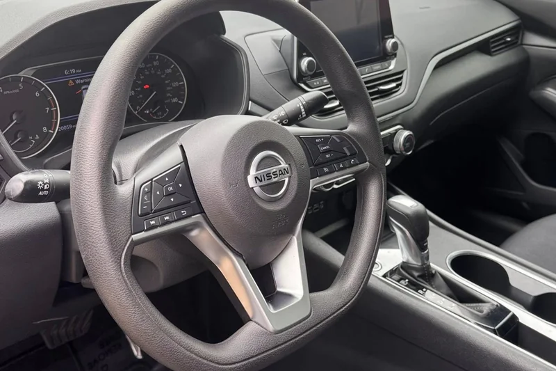 2022 Nissan Altima in Norfolk 2