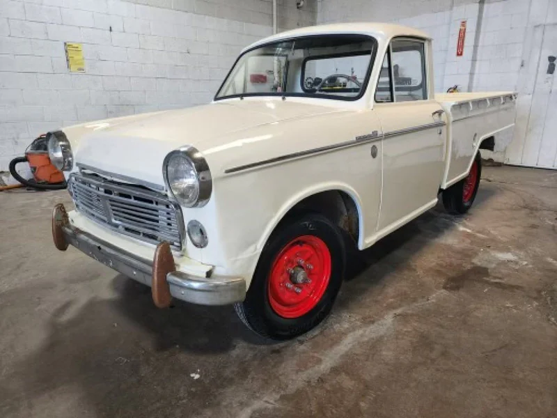 1963 Datsun 320 1/2 Ton 5