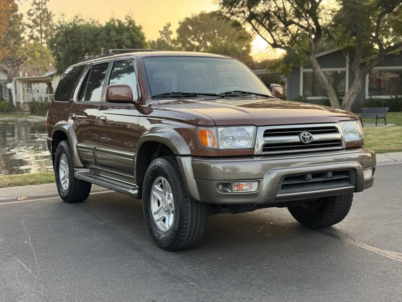1999 Toyota 4Runner SR5 3