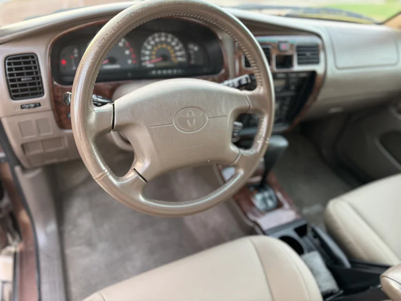 1999 Toyota 4Runner SR5 8