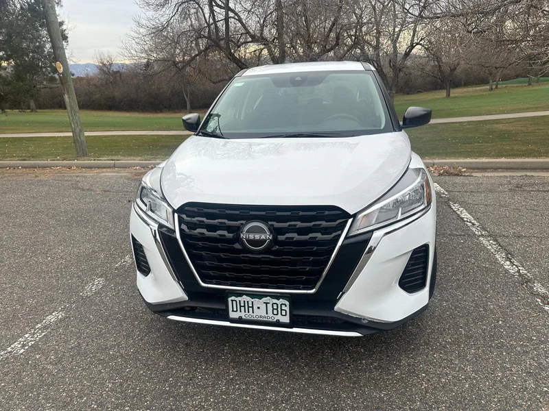 2024 Nissan Kicks S 2