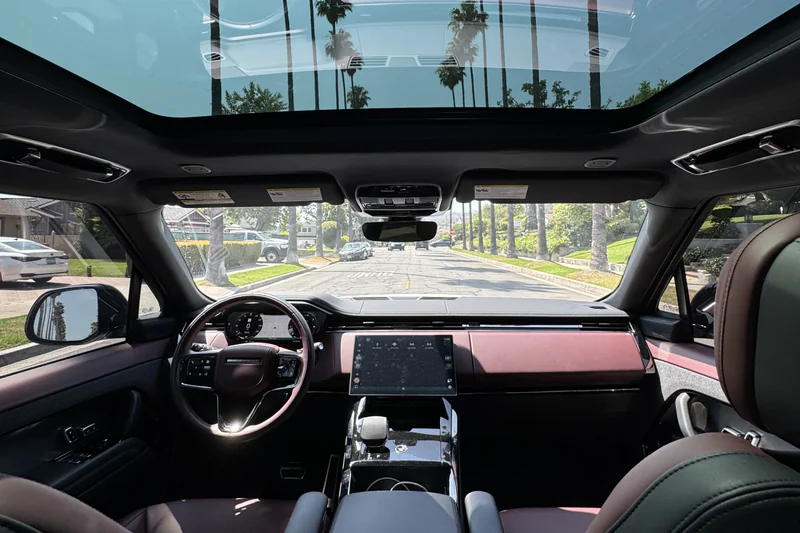 2025 Land Rover Sport Dynamic SE Dynamic SE P400 8