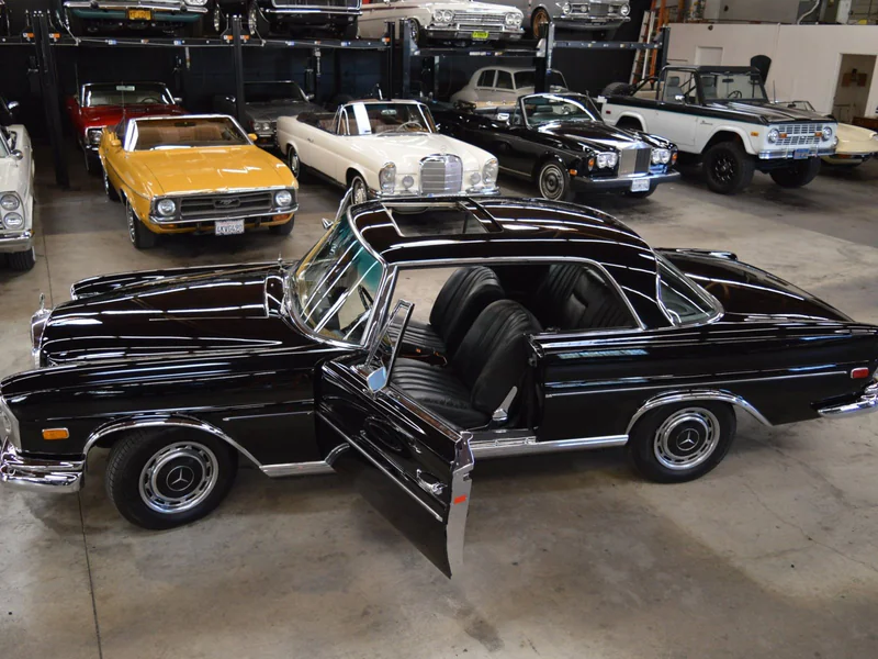 1968 Mercedes-Benz 280SE Base 4