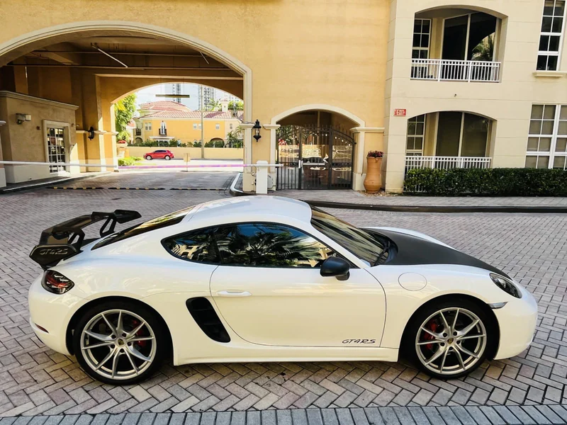 2019 Porsche 718