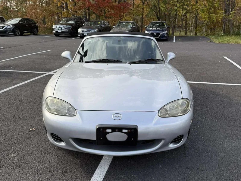 2000 Mazda MX-5 Miata Base 5