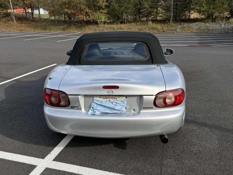 2000 Mazda MX-5 Miata Base 7